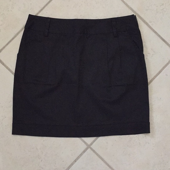 Black mini (but work appropriate) skirt - Picture 1 of 4